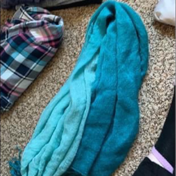 Scarf - Picture 2 of 2